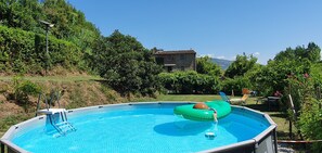 Pool - Tuscan-style farmhouse, surrounded by greenery, between Lucca, Pisa and Florence (Toscana)