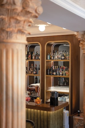 Bar (in der Unterkunft)