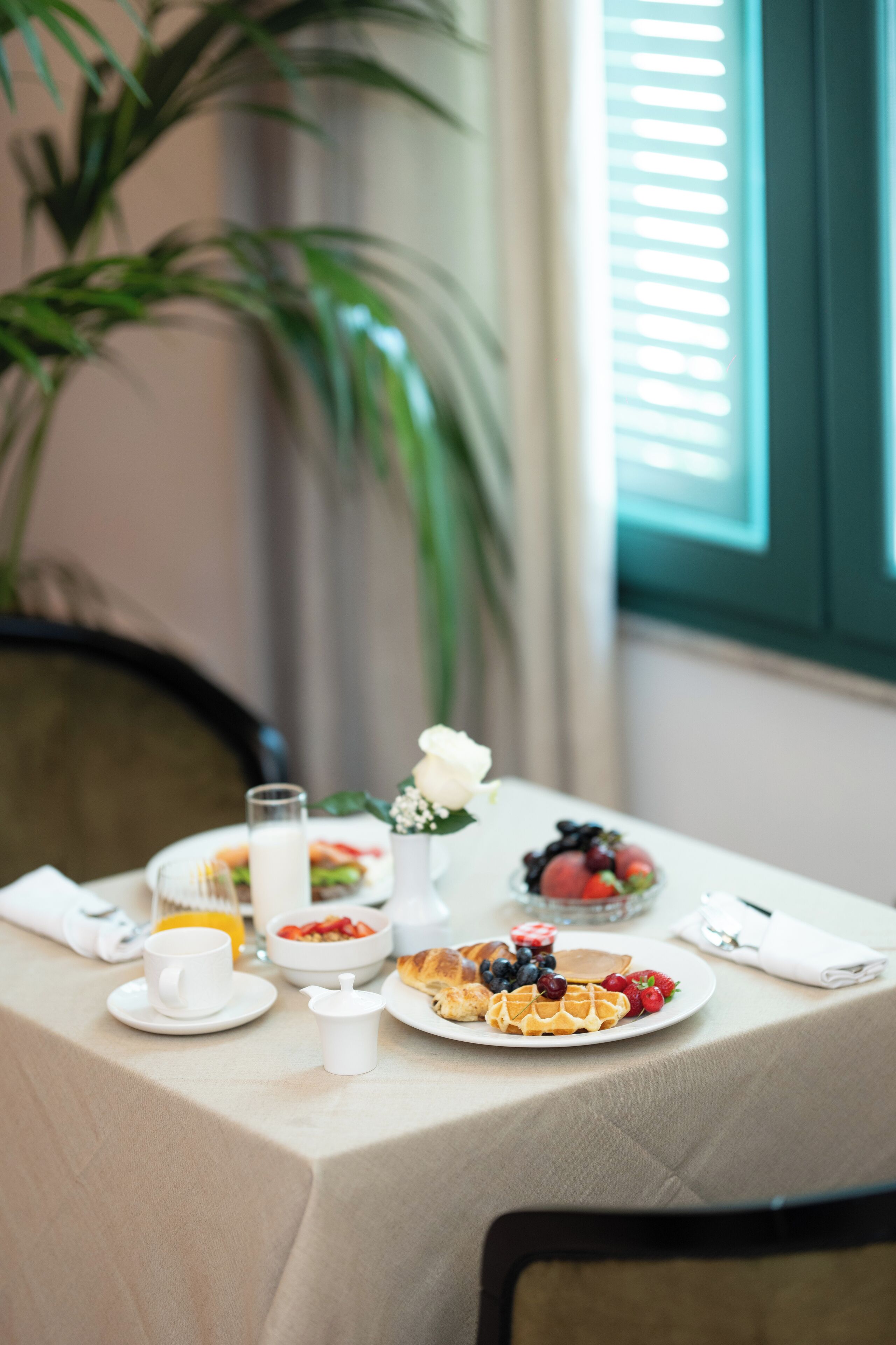 Free daily continental breakfast 