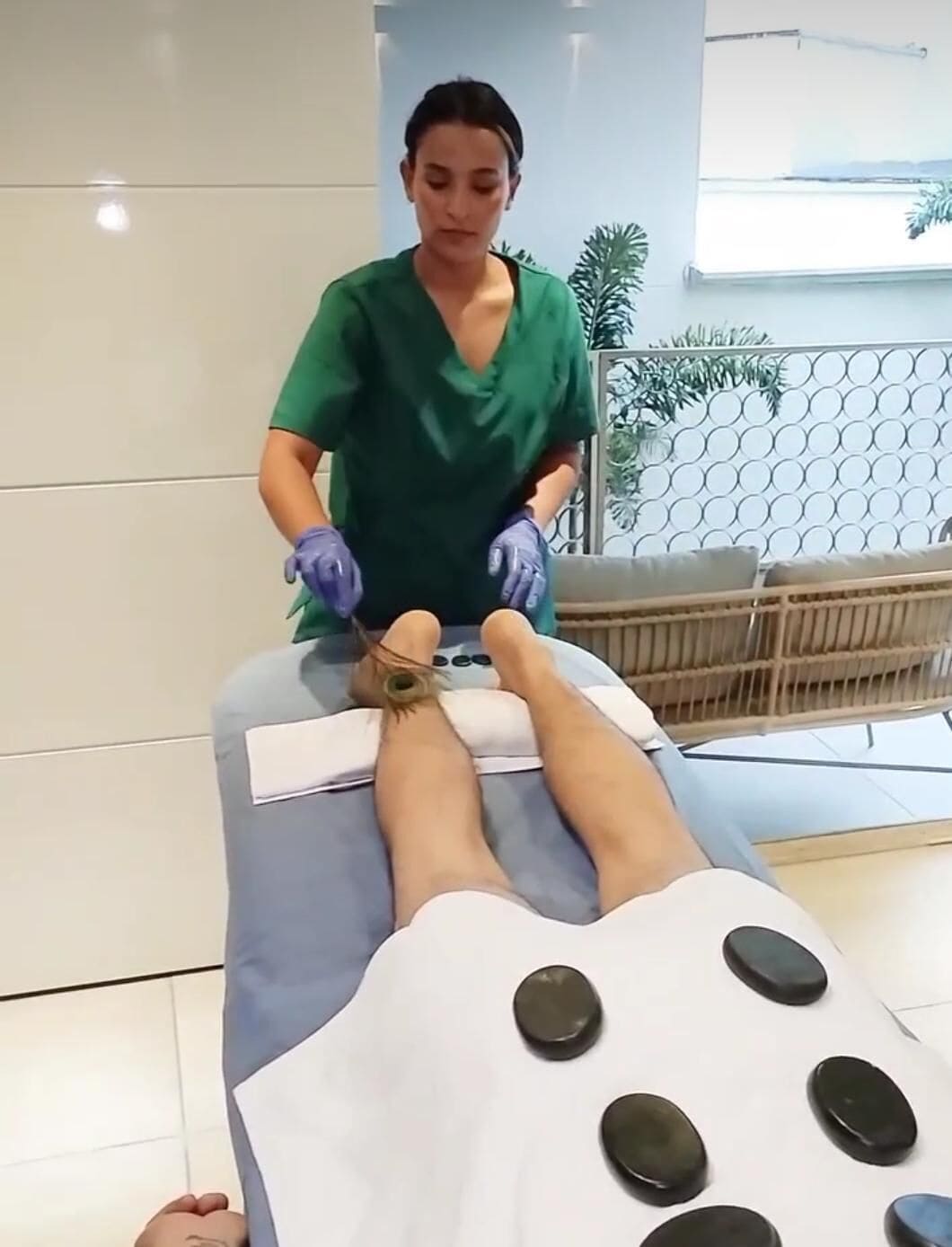 Body treatments, hydrotherapy, aromatherapy, hot stone massages