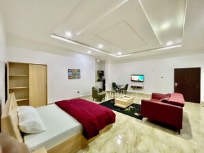 1 bedroom, desk, iron/ironing board, free WiFi