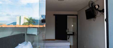 1 habitación, wifi y ropa de cama