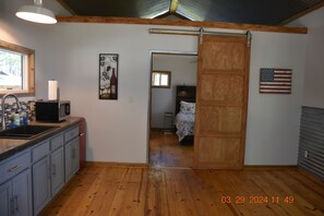 Uklassifisert bilde, 2 av 17, knapp