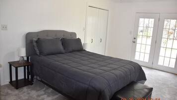 3 多间卧室、熨斗/熨衣板、WiFi、床单