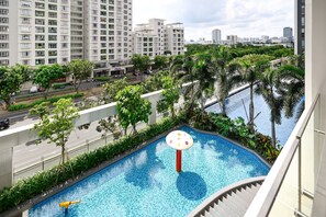 Outdoor pool - Royal State Nguyen Luong Bang (Ho Chi Minh City)