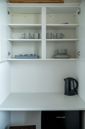 Interior - Cozy Studio Flat in Vibrant Bustling Dalston (London)