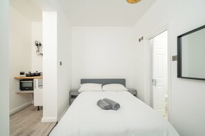 1 makuuhuone, silitysrauta/-lauta, Wi-Fi, vuodevaatteet