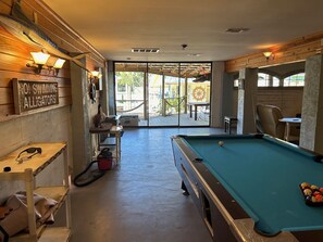 Spielezimmer