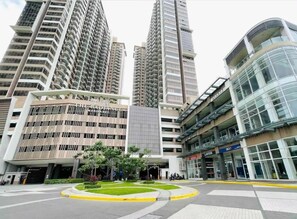 Exterior - LuxeStay @ The Radiance Manila Bay

 (Pasay)