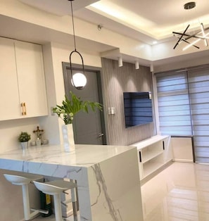 Interior - LuxeStay @ The Radiance Manila Bay

 (Pasay)