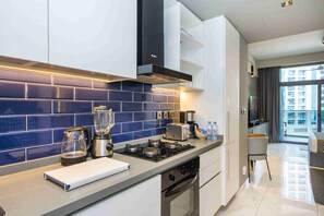 Horno y placa de cocina