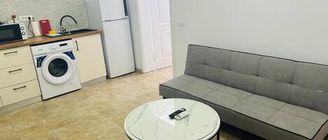50-cm flat-screen TV with cable channels