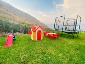 Children’s area - Hermosa y Grande Casa de Campo con Vista Increíble al Valle de Cieneguilla (Cieneguilla)