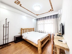 Comfort Double Room | Down comforters, free WiFi, bed sheets - Zhangjiajie YOLO Resort  (Zhangjiajie)