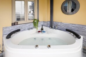 Bain à remous intérieur