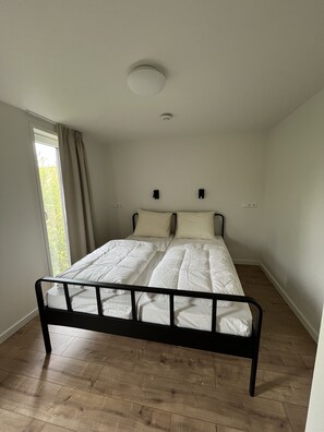 3 habitaciones, tabla de planchar con plancha y wifi 