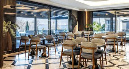 Ezkar Bathonea Art İstanbul Hotel