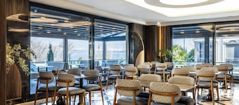 Ezkar Bathonea Art İstanbul Hotel
