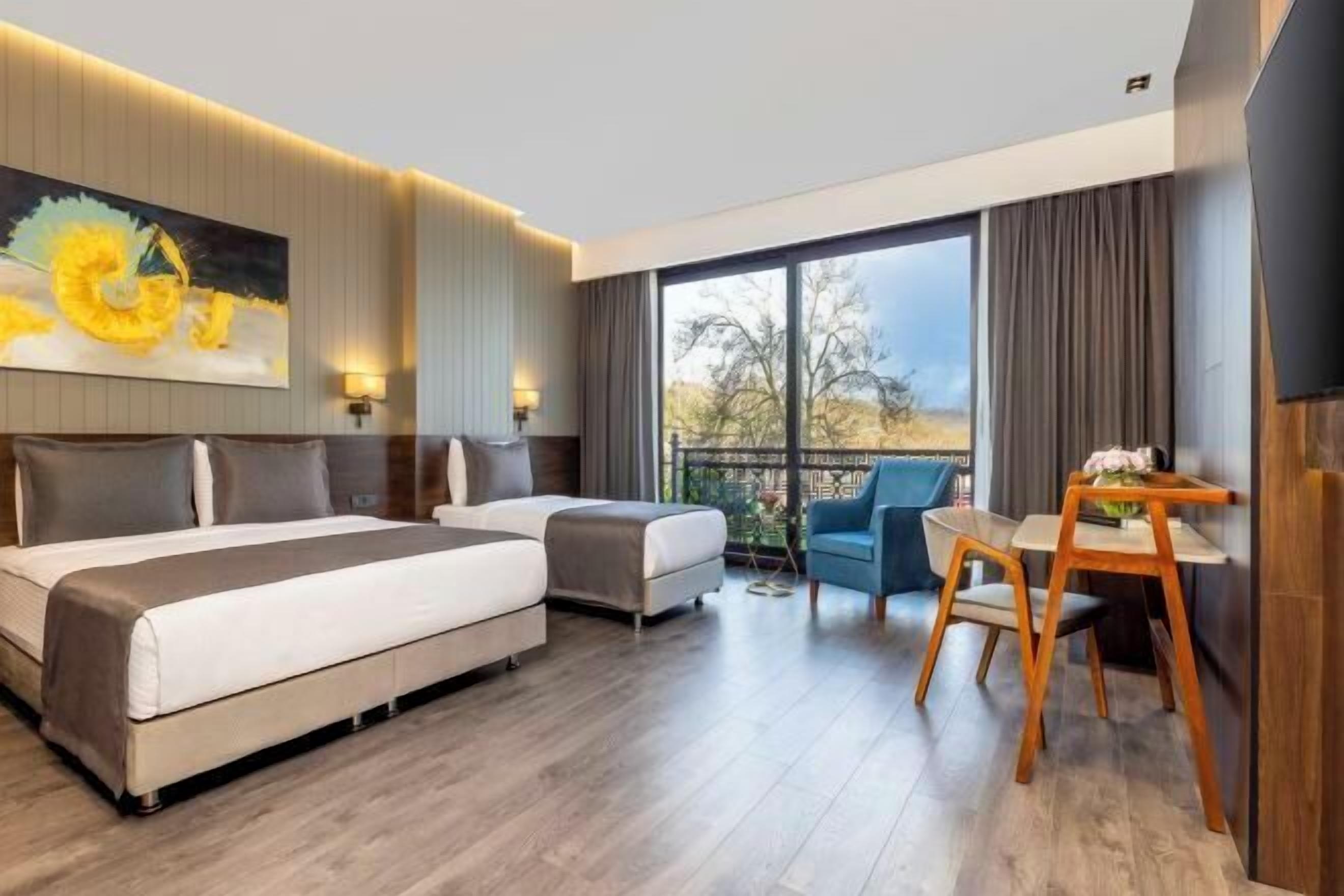 Premium bedding, minibar, in-room safe, desk