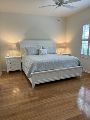 3 Schlafzimmer, Schreibtisch, Bügeleisen/Bügelbrett, kostenloses WLAN