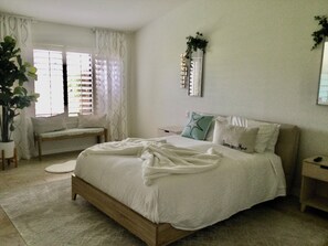 3 bedrooms, desk, iron/ironing board, WiFi