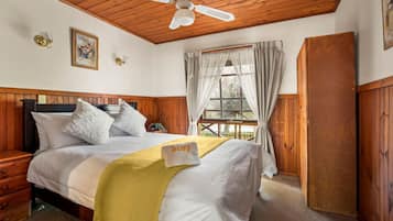 2 bedrooms, iron/ironing board, travel cot, bed sheets