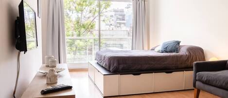 1 室のベッドルーム、アイロン / アイロン台、WiFi、ベッドシーツ