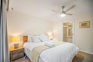 4 bedrooms, iron/ironing board, travel crib, free WiFi