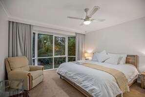 4 bedrooms, iron/ironing board, travel cot, free WiFi