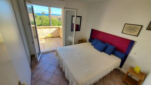 3 slaapkamers, een strijkplank/strijkijzer, gratis wifi