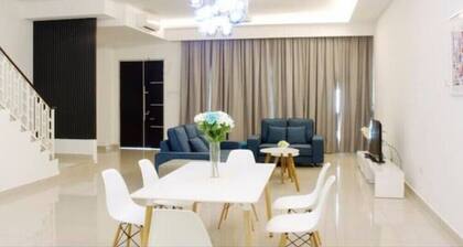 1-12pax Legoland, Bukit Indah, Puteri Harbour 4BR