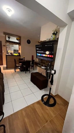 Interior. Apartamento Aconchegante Térreo com Quintal