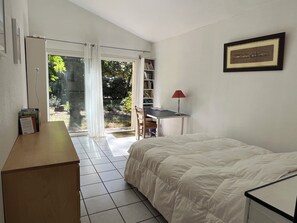 4 habitaciones, tabla de planchar con plancha y wifi gratis 