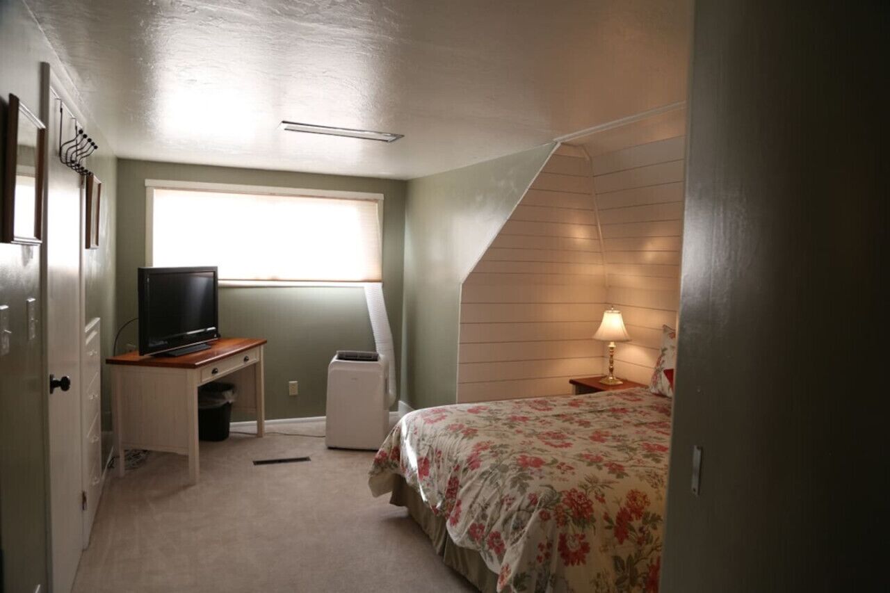 3 chambres, fer et planche à repasser, Wi-Fi, draps fournis