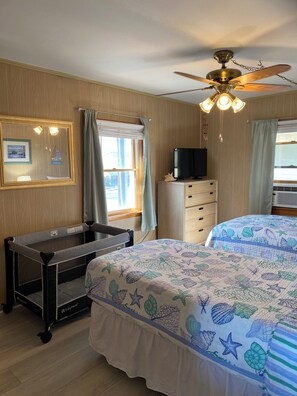 2 bedrooms, travel crib, free WiFi, bed sheets
