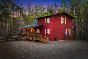 Exterior - Welcome to your new favorite escape in Murphy, NC by Lees Acres (Murphy)