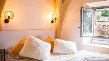 1 chambre, fer et planche Ă repasser, Wi-Fi gratuit, draps fournis