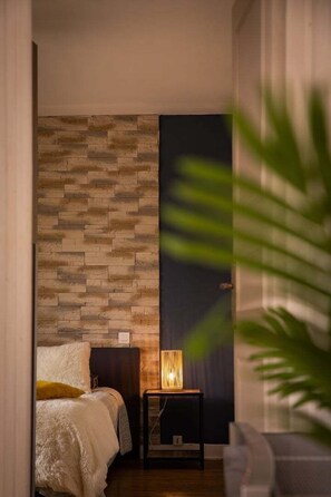 1 bedroom, free WiFi, bed sheets