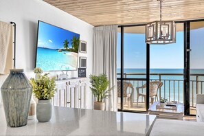 Smart TV - Stunning Direct Ocean Front by Convention Center (Myrtle Beach)
