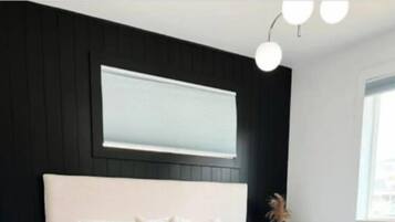 3 bedrooms, iron/ironing board, bed sheets