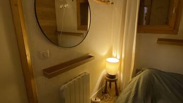 2 slaapkamers, een strijkplank/strijkijzer, gratis wifi