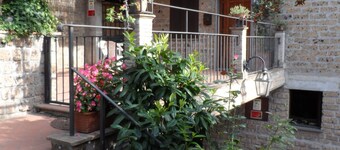 คาซ่า เซราฟินา อพาร์ตเมนต์สามห้องนอนแบบดั้งเดิมในพื้นที่สีเขียวประวัติศาสตร์