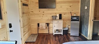 The perfect "Hideaway" from hectic everyday life in the heart of Buffalo County!