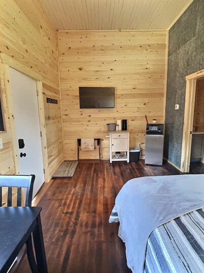 The perfect "Hideaway" from hectic everyday life in the heart of Buffalo County!