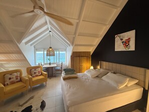 1 bedroom, iron/ironing board, free WiFi, bed sheets - Beachfront loft Nettlé Bay Beach close to everything secure private cosy nice (Saint-Martin)