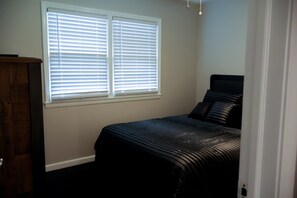 3 Schlafzimmer, Bügeleisen/Bügelbrett, kostenloses WLAN, Bettwäsche