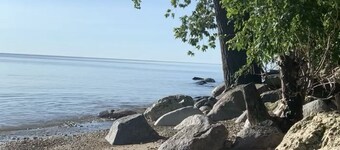 Lakefront Couples’ Retreat with Indoor Hot Tub, Spa Bathroom & Cozy Fireplace