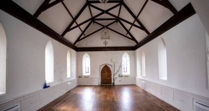 The Old Kirk and Manse, Hollymount