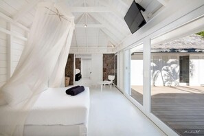 7 bedrooms, iron/ironing board, WiFi, bed sheets - Villa Le Manoir de Lorient – Designer Estate Steps from Lorient Beach in St. Barths (Vitet)