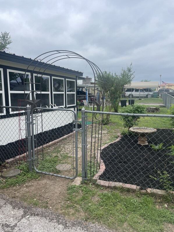 Enceinte de l’hébergement